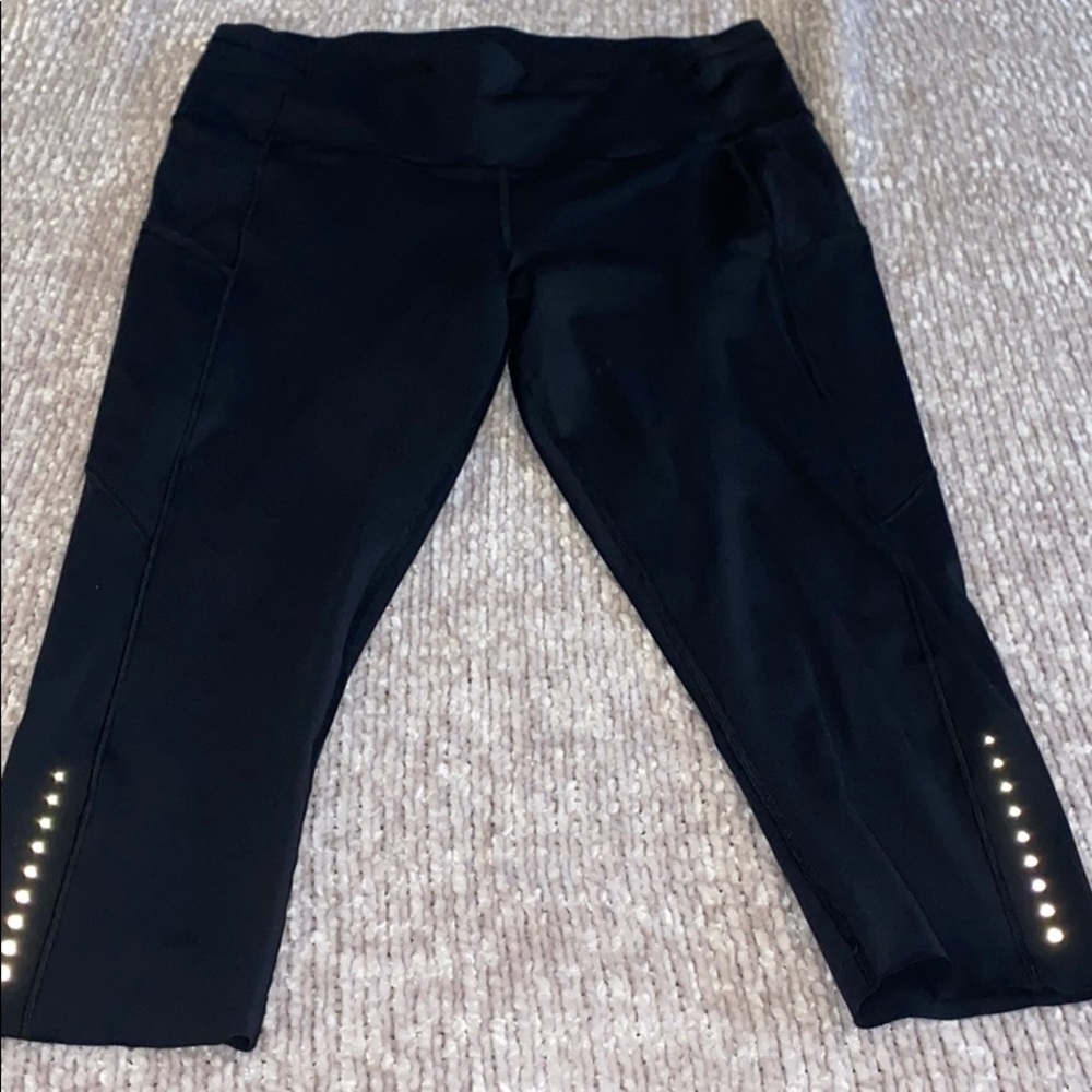 lululemon capris with pockets